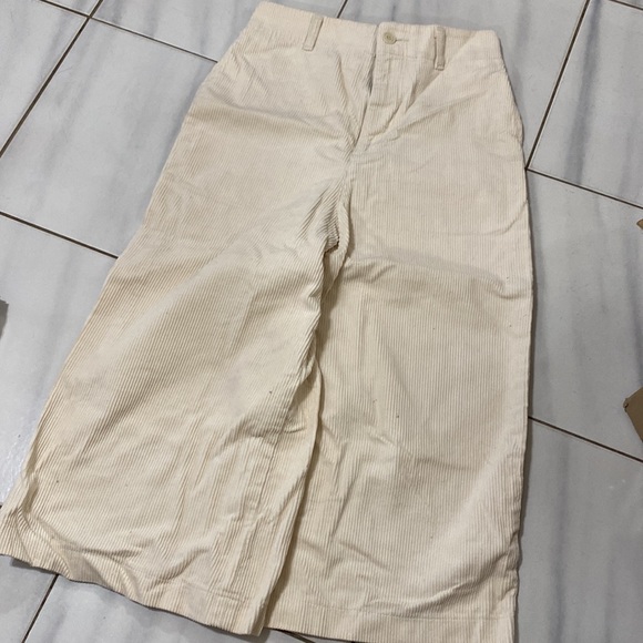 White pants - Picture 4 of 4